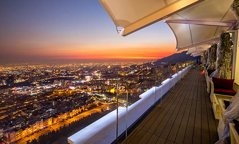 Sky lounge. Sky Lounge - Fusion Restaurant Тегеран. Sky Lounge аппарат. Panorama-Glasdach Sky Lounge.